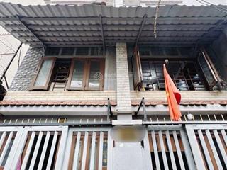 Bán nhà ngang lớn 6.5m  2 căn đôi cách 2 căn ra mt xe hơi đến khánh hội, hoàng diệu qua q1 5phut