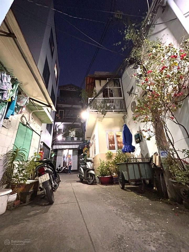 Bán nhà mt xe hơi chỉ 8m, dt 110m2, chỉ 7.86 tỷ, đ. đoàn văn bơ, đi xóm chiếu, nguyễn tất thành