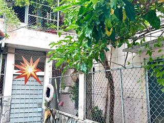 Bán nhà ngang lớn nở hậu 7.7m  nhà 2 mt  đ. xóm chiếu đi tôn thất thuyết, tôn đản, qua q1 5 phút