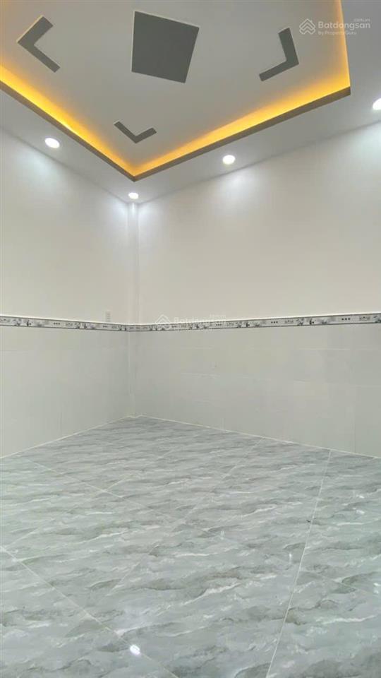 Hh 70tr chợ bùi minh trực p5q8, dt 3x10 2tầng shr giá 4tỷ480 tl.