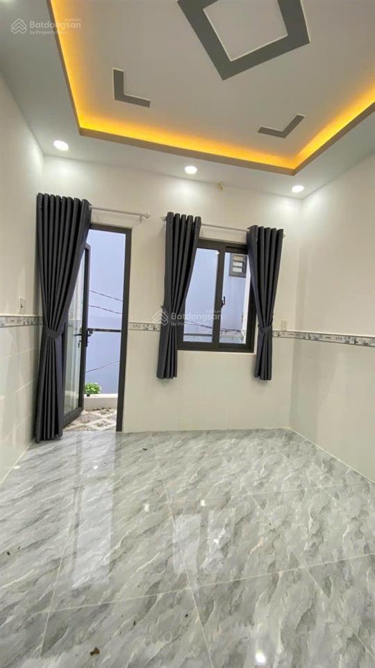 Hh 70tr chợ bùi minh trực p5q8, dt 3x10 2tầng shr giá 4tỷ480 tl.