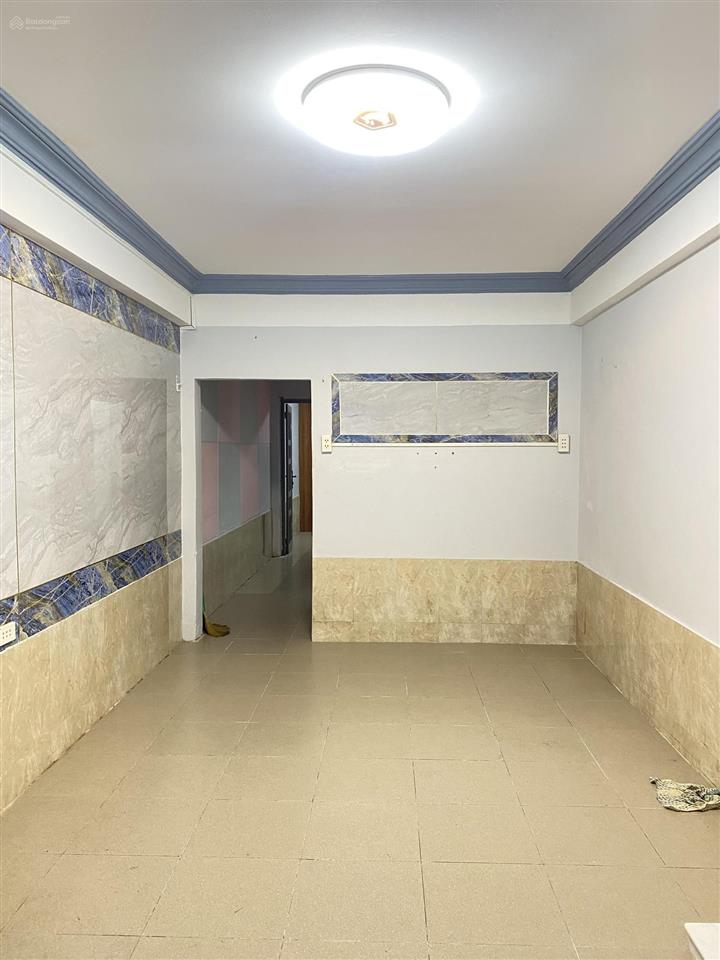 Chủ hạ 200tr nhà tạ quang bửu 40m2 3pn shr hiện hữu hẻm 4m ô tô giá 5tỷ100.