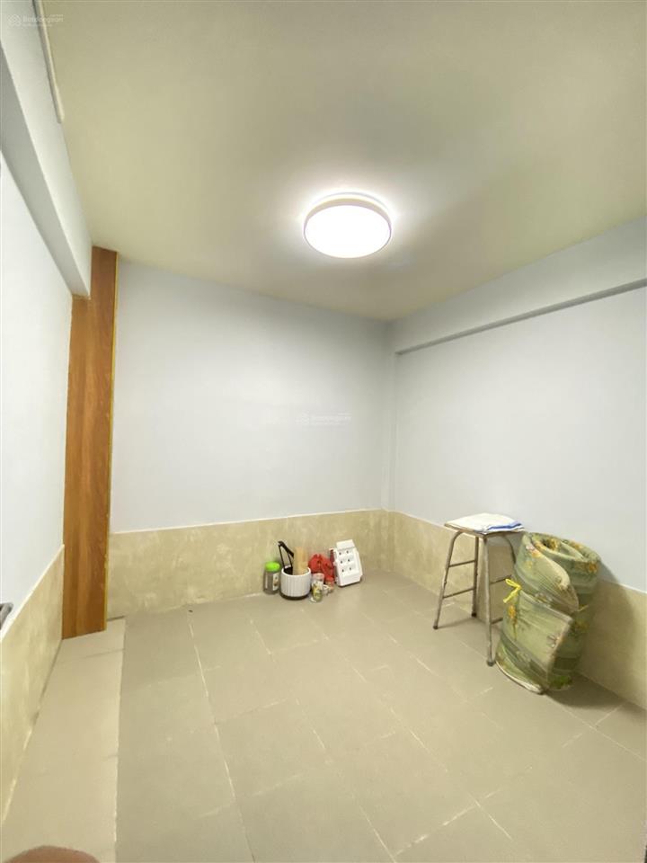 Chủ hạ 200tr nhà tạ quang bửu 40m2 3pn shr hiện hữu hẻm 4m ô tô giá 5tỷ100.