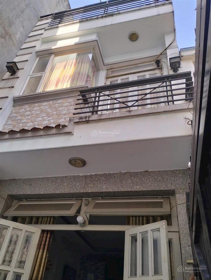 Nhà giá rẻ tại mễ cốc quận 8, dt 3,4x15m, 3tầng sân thượng giá 3tỷ900 tl