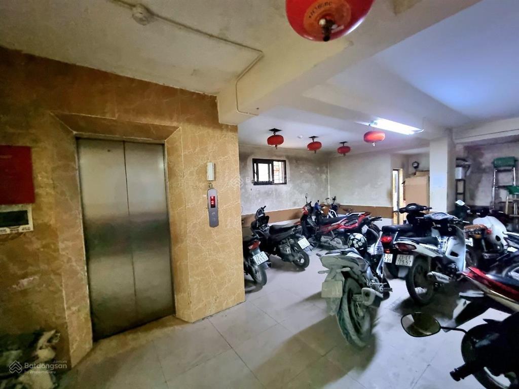 Bán chung cư mi ni phố triều khúc 90m  27 phòng giá 27 tỷ