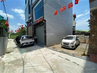 Đông dư  oto 16 chỗ đỗ cửa  thoáng  50m2  4tỷ  20m ra hồ  ở sướng, giữ tiền, tiềm năng lớn