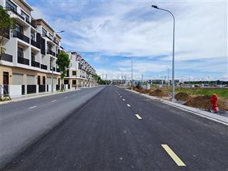 Cần bán nền 3 căn shophouse góc 2 mặt tiền, đối diện khu phố thương mại t&t