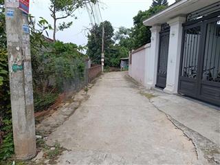 Chính chủ bán đất trung tâm thành phố cách hồ văn lang 200m . ô tô vào tận đất.