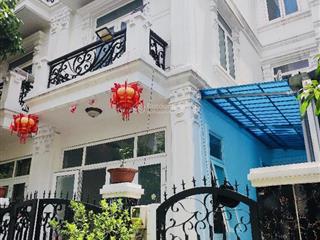 Hà huy giáp q12 nhà 4 tầng khu vila anh đào. dt 68m2 (5.8x12m) 4pn, 5wc,giá 6.3 tỷ hẻm6m