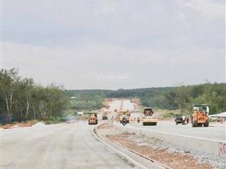 Đất kinh doanh ngay cổng khu công nghiệp