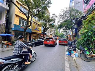 Bán toà văn phòng mặt phố đoàn thị điểm 159m2  9t thang máy  mt 5.6m  110 tỷ  hầm  kinh doanh