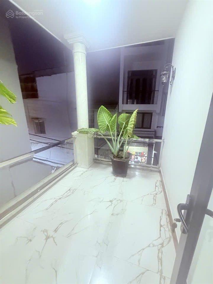 Nhà 3 tầng, 80m2, ngang lớn 8.2m, ngay phú định, quận 8, hơn 7 tỷ, vừa ở, vừa cho thuê giữ tiền