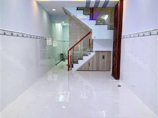 Bán nhà 2 tầng, 2pn, 40m2, đường phú định, quận 8, giá chỉ 4.2 tỷ