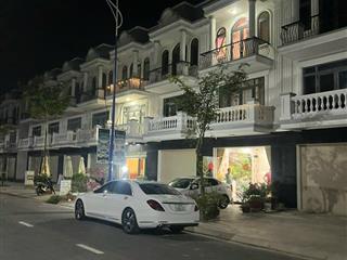 Bán shophouse 3pn, 4wc, 219m2 tại thăng long central city, 3,1 tỷ, thô bên trong hcm