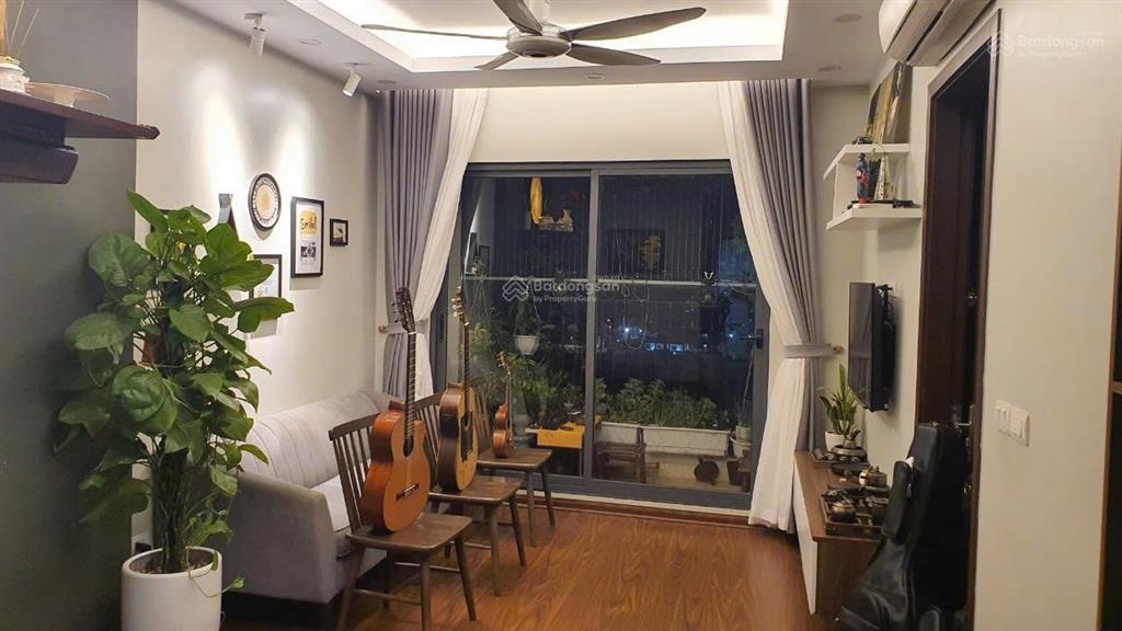 Gia đình tôi cần bán gấp căn hộ 69m2 hà nội homeland tầng cao, view thoáng, giá siêu ưu đãi