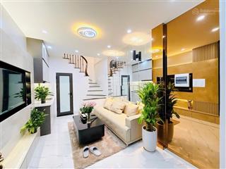 Bán nr 34m2, 8,2 tỷ, nhà mới ở ngay tại lạc long quân, xuân la, tây hồ.