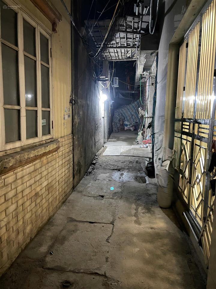 Bán đất lạc long quân tây hồ cầu giấy 50m 12,5tỷ ngõ ba gác, gần mặt phố, hiện trạng c4