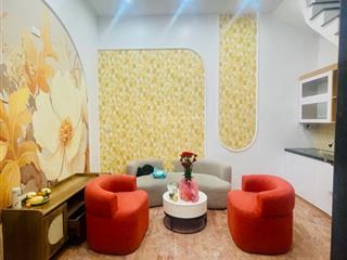 Bán nhà hồng mai, bạch mai, hai bà trưng 25m 4tầng, mt 4,7m lô góc ba gác đỗ cửa.