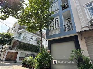 60m2  4 tầng  4 pn  nguyễn duy trinh, p. phú hữu  ô tô đỗ cửa