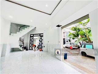 Căn gốc thoáng mát  nhà đẹp ở ngay  long trường. tp thủ đức