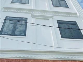 Nhà mới đẹp 3 tầng gần lê văn thịnh quận 2