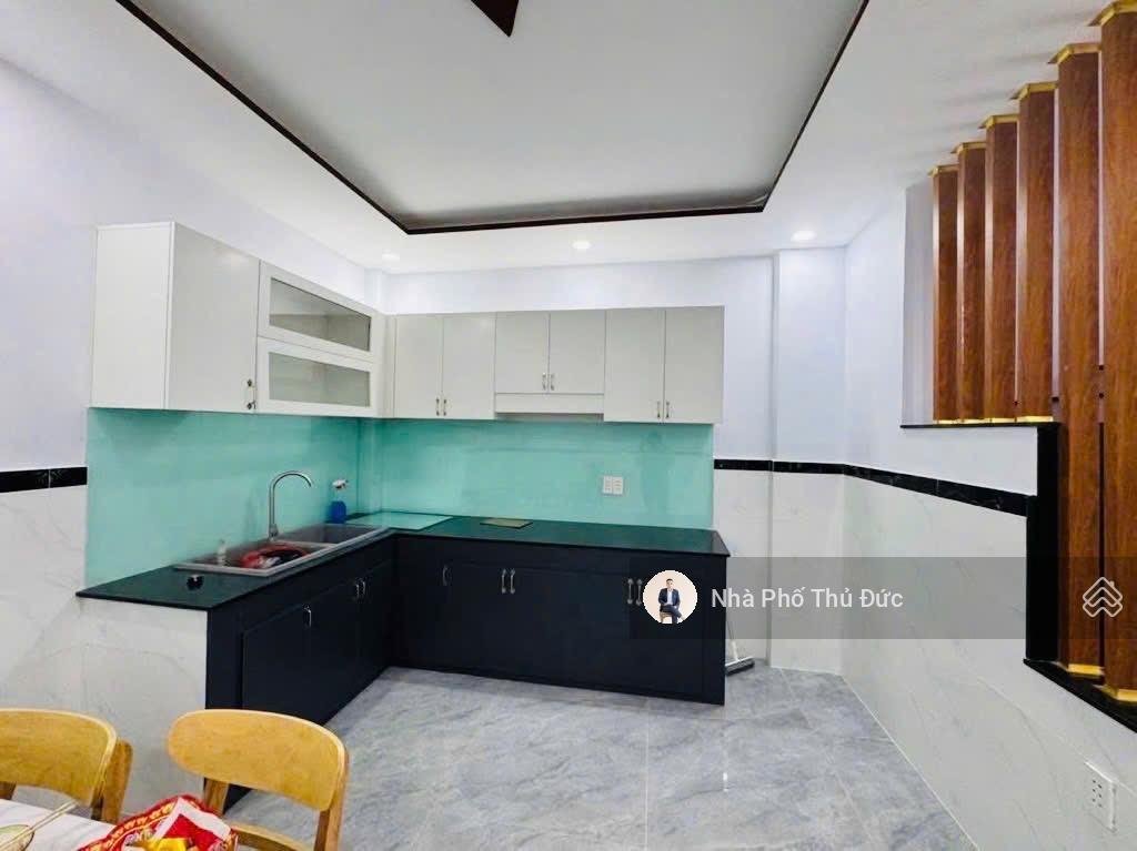 Nhà mới 2 tầng  ôtô ngủ trong nhà  bưng ông thoàn  trung tâm tp. thủ đức