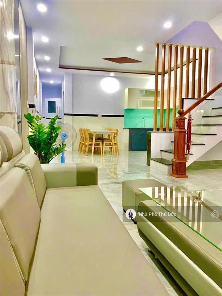 Nhà mới 2 tầng  ôtô ngủ trong nhà  bưng ông thoàn  trung tâm tp. thủ đức