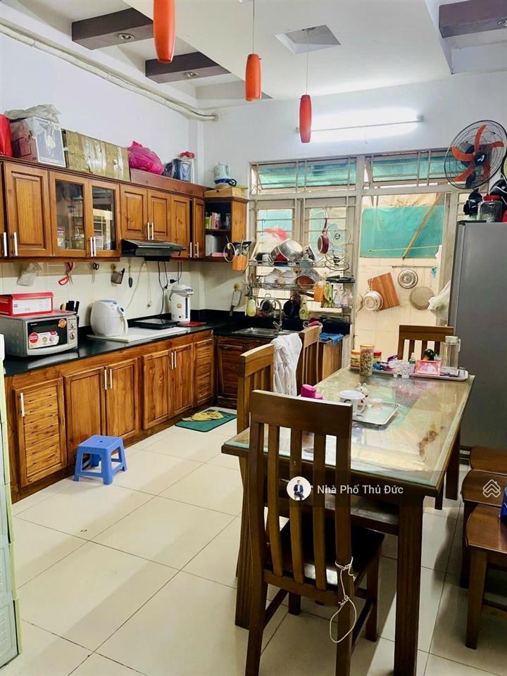 Bán nhà mặt tiền 3 tầng  thông tây hoà  hồ bá phấn  gần metro