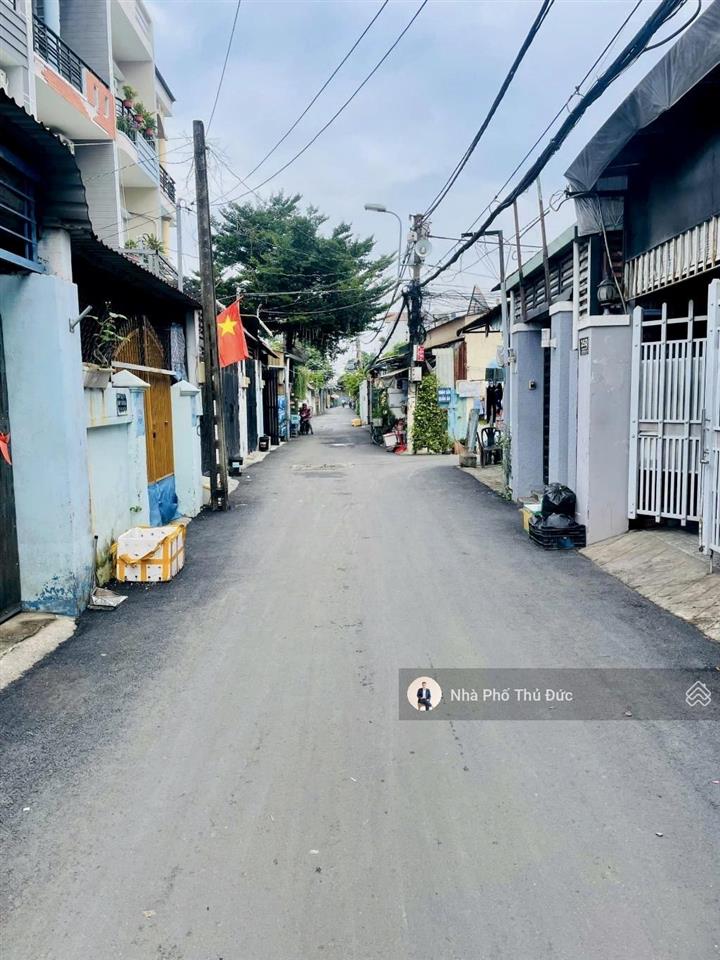 Bán nhà mặt tiền 3 tầng  thông tây hoà  hồ bá phấn  gần metro