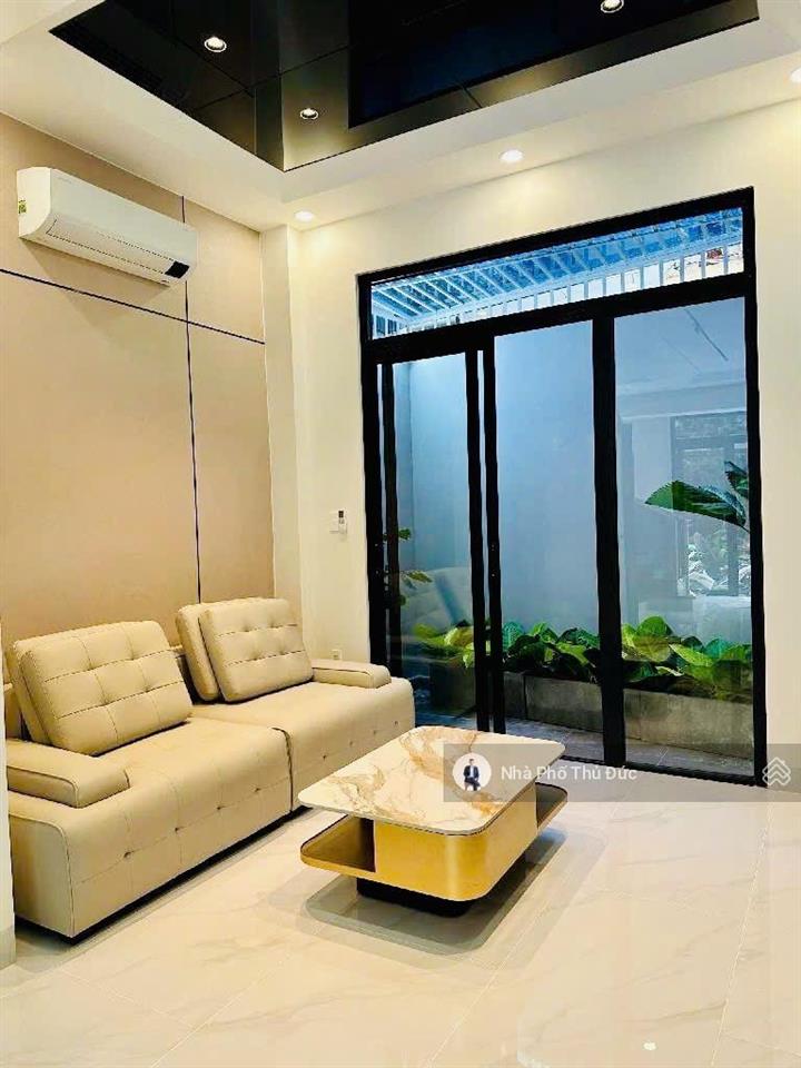 Bán nhà mặt tiền 4 tầng  quận 2  nguyễn duy trinh  cầu giồng ông tố  giao lộ mai chí thọ