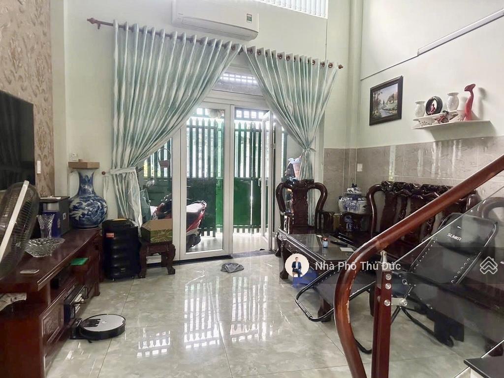 Bán nhà 4 tầng  đỗ xuân hợp  ngay chợ phước long  gần metro
