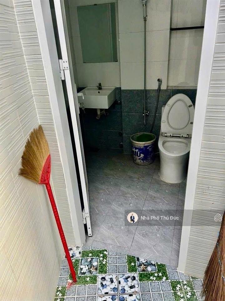 Bán nhà 2 tầng  hẻm ô tô  gần lê văn việt  ngã 4 thủ đức