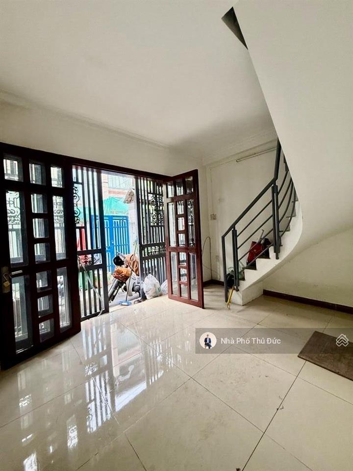 Nhà 2 tầng  quận 2  gần giao lộ mai chí thọ  cầu giồng ông tố