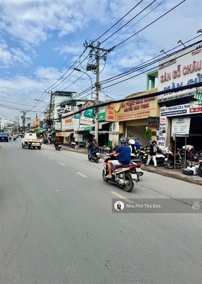 Nhà 2 tầng  quận 2  gần giao lộ mai chí thọ  cầu giồng ông tố