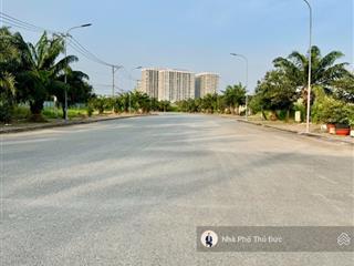 Nhà 3 tầng  ôtô thông  sát vành đai 3  kđt đông tăng long  trường lưu