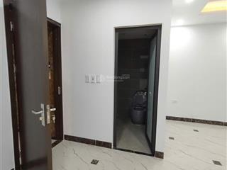 Bán nhà 5 tầng mặt tiền rộng 6m ô tô đỗ trong nhà giá 21 tỷ