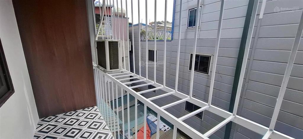 Bán căn hộ tập thể diện tích 34.1m2, thực tế 70m2, 2 ngủ, wc, bếp, khách, giá 3.85 tỷ