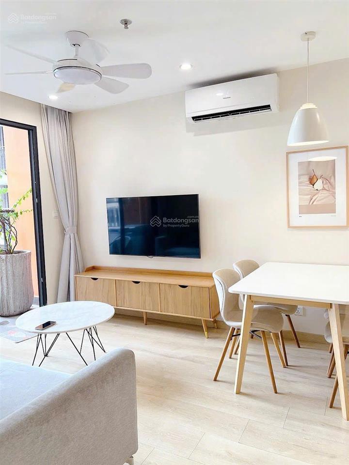 Cần bán gấp căn hộ 1pn + siêu đẹp nội thất sẵn sổ giao dịch ngay chỉ 2,5 tỷ,  0968 187 ***