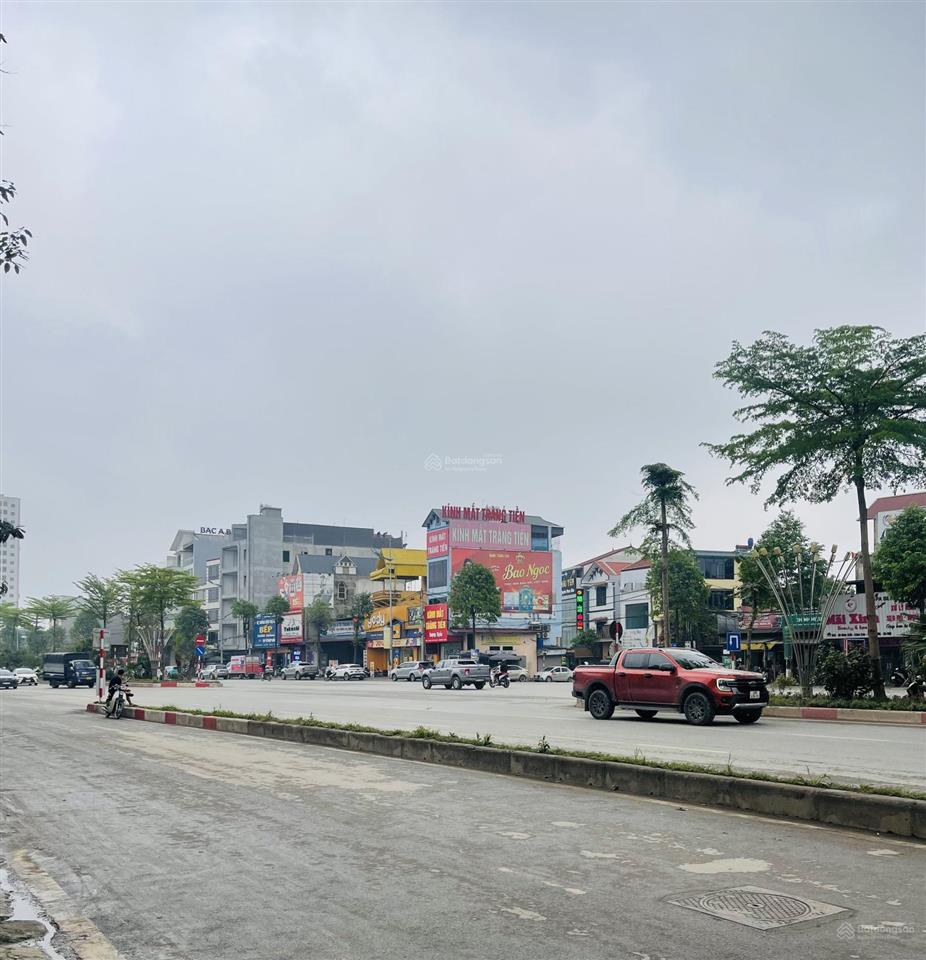 Chính chủ bán lô đất đẹp 83,6m2 phường chương mỹ  đường trước đất hơn 10m  giá f0