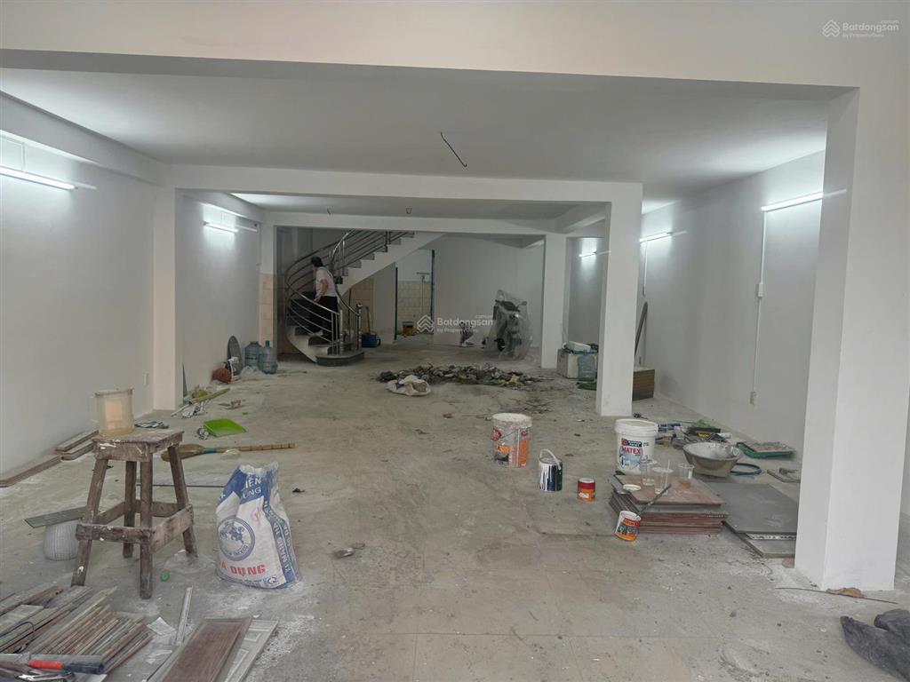 Cho thuê nhà mặt tiền kinh dương vương, 45 triệu, 143m2, 4pn, 3wc, quận 6, hcm