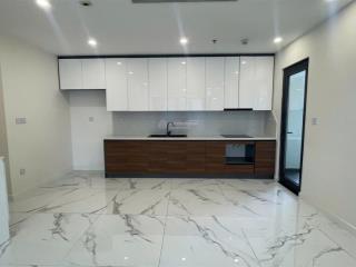 Cho thuê căn hộ 3 phòng ngủ + 1 kho nội thất cơ bản