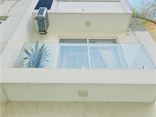 Bán nhà quận 10 ngay hà đô centrosa  55m ngang 4  hẻm 6m  5 tầng chỉ 12.x tỷ