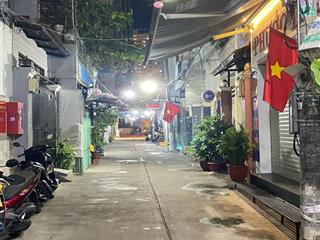 Bán nhà quận 10, ngay chợ nguyễn tri phương, 47m2, 4 tầng, 4 phòng ngủ, hẻm ô tô thông nhỉnh 9 tỷ