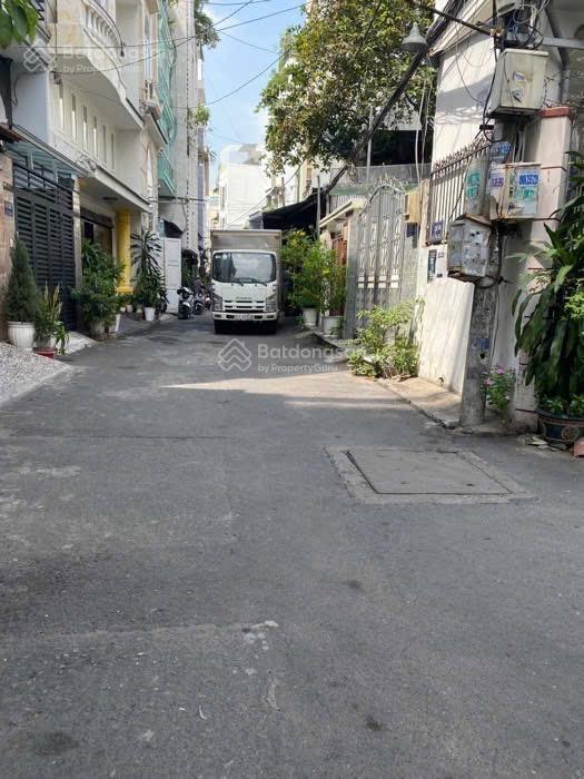 Bán nhà quận 10 5 tầng căn hộ dịch vụ, thu nhập 720 triệu/năm hẻm xe hơi nhỉnh 12 tỷ