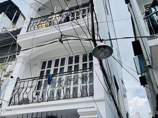 Bán chdv  doanh thu 470 tr/ năm  hxh 7m  cách mạng tháng 8  7 phòng  chỉ 7,8 tỷ