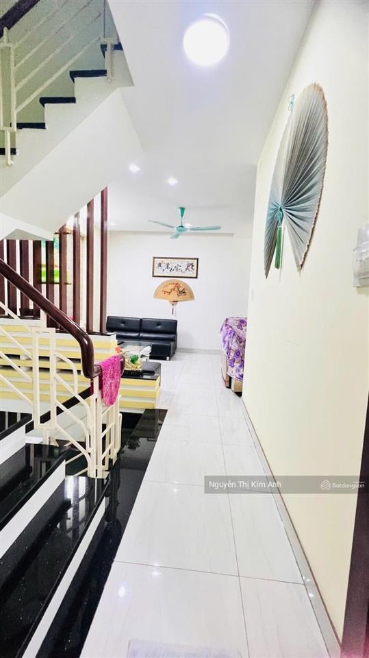 Bán nhà cách mạng tháng 8 quận 10  mới đẹp ở ngay  56m2 4 tầng  4 pn  ngang 5.1  chỉ 9,8tỷ