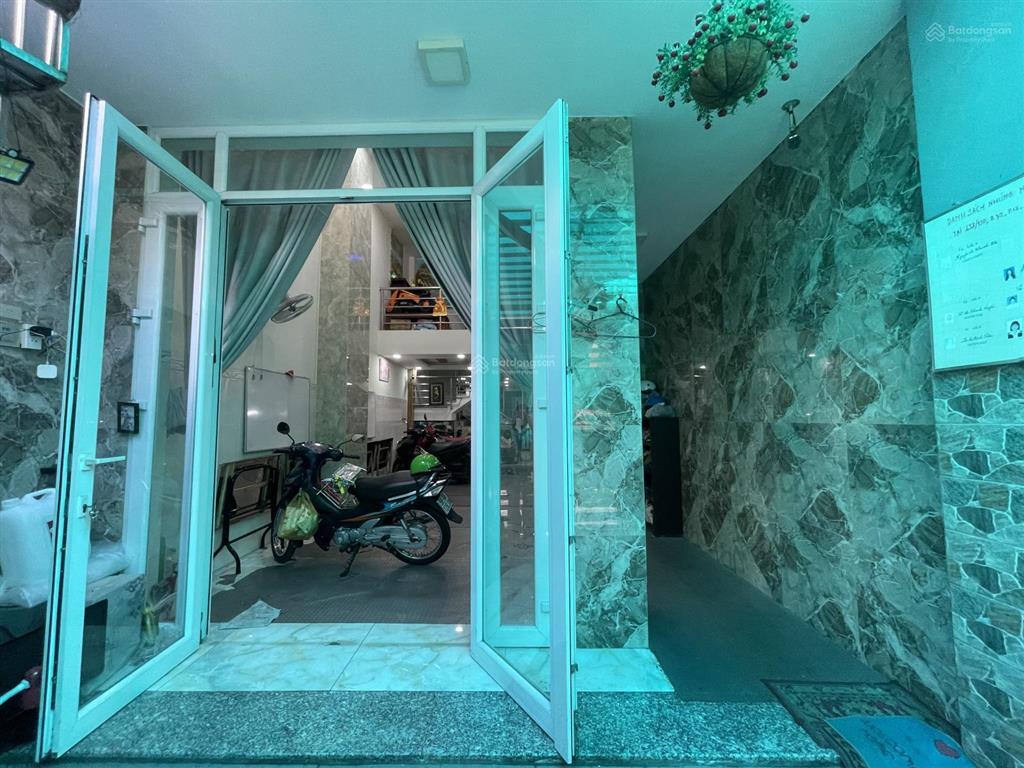 Bán nhà hxh ba tháng hai, phường 12, quận 10, 76m2 vuông, 5 tầng 9pn master thu 5060tr/tháng