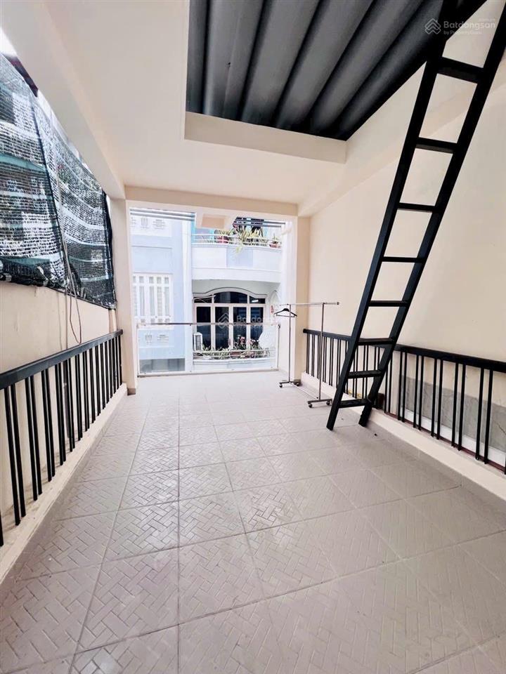 Bán nhà q10  đường ba tháng hai  3 tầng btct  hẻm xe hơi 5m  39m2  chỉ 8 tỷ