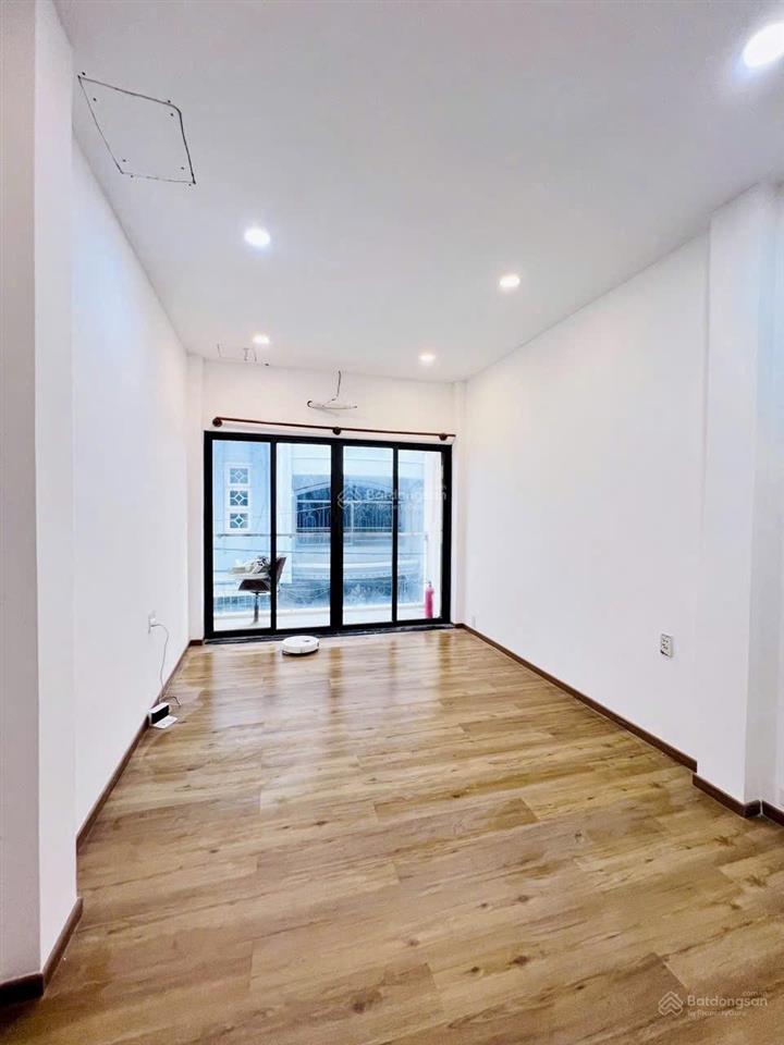 Bán nhà q10  đường ba tháng hai  3 tầng btct  hẻm xe hơi 5m  39m2  chỉ 8 tỷ