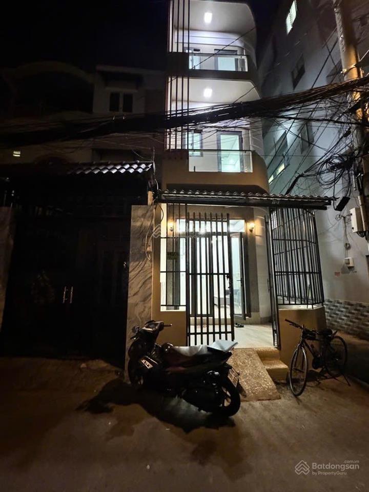 Bán nhà cách mạng tháng 8 quận 10, hẻm xe hơi, 44m2  4 tầng  4 pn nhỉnh 8 tỷ